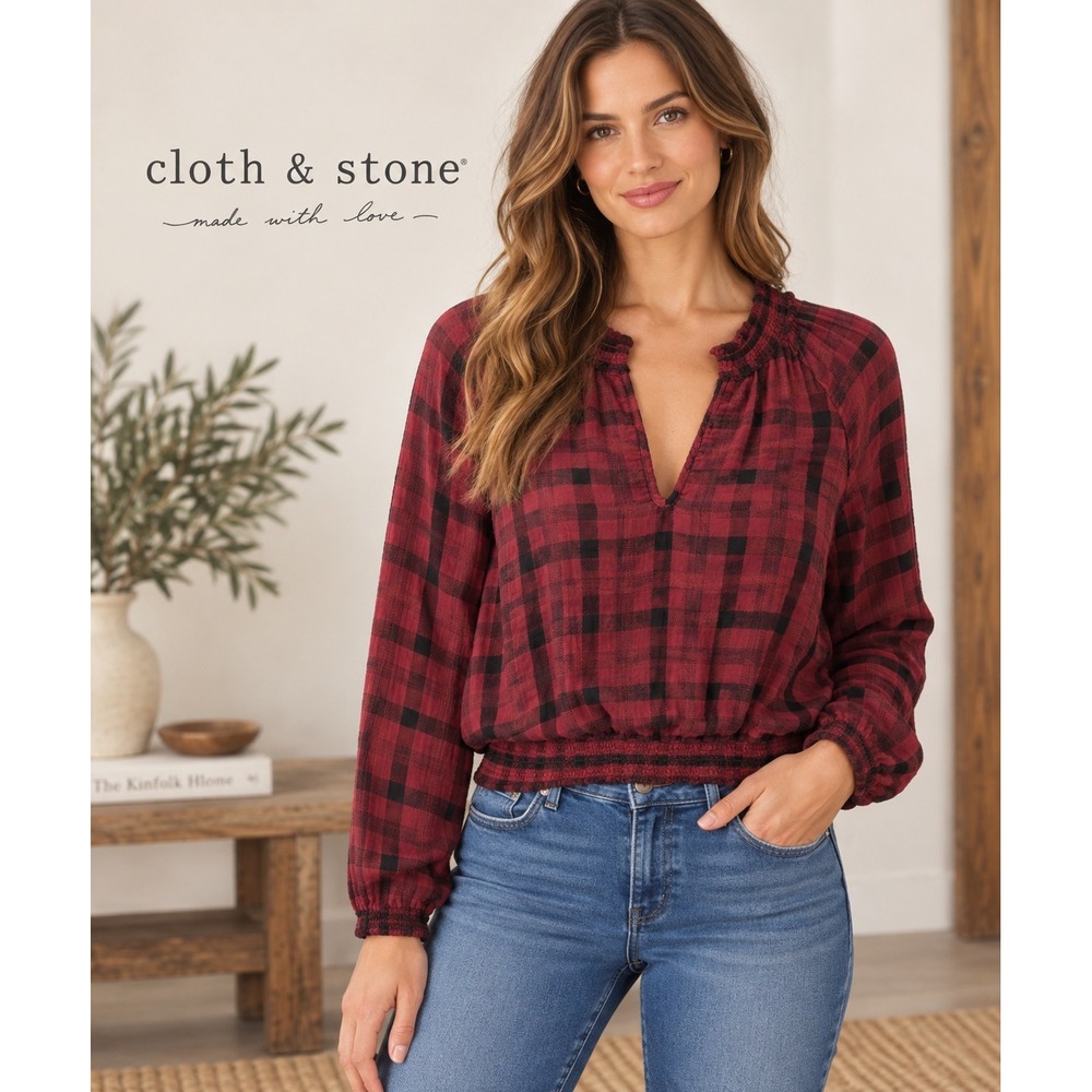 Cloth & Stone Anthropologie Plaid Smocked Blouse Burgundy Black Size Small